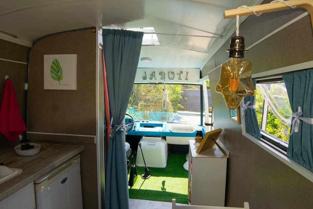 Jabuti Autocaravana Con Porche Y Aparcamiento Кадис Экстерьер фото