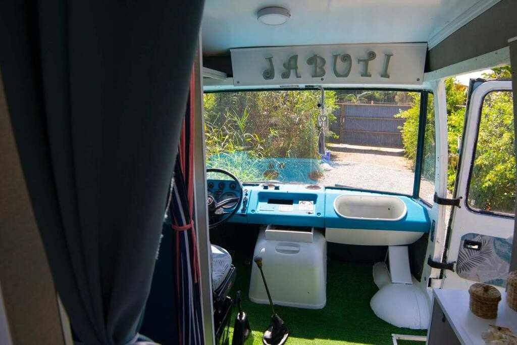 Jabuti Autocaravana Con Porche Y Aparcamiento Кадис Экстерьер фото