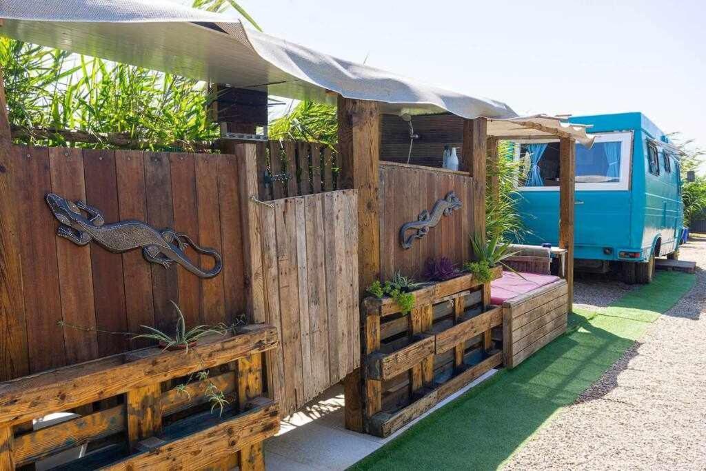 Jabuti Autocaravana Con Porche Y Aparcamiento Кадис Экстерьер фото